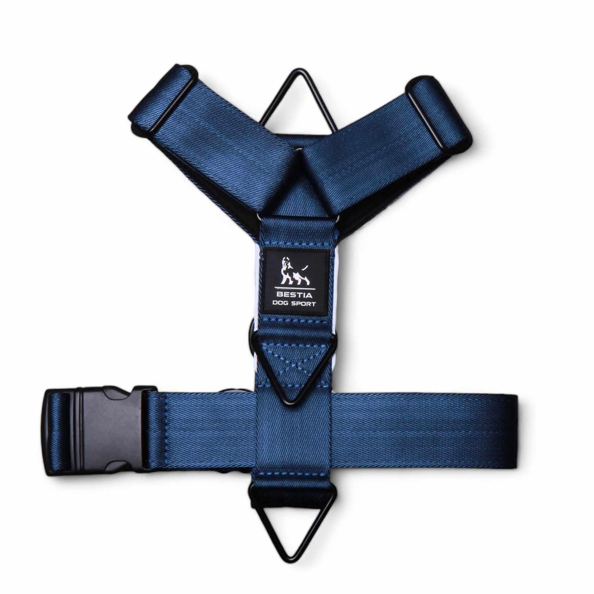 Das BESTIA DOG SPORT – GripPro Basic Geschirr aus robustem Nylon bietet verstellbare Gurte, eine schwarze Schnalle sowie Metallringe und trägt das „BESTIA DOG SPORT“ Logo auf der Vorderseite.